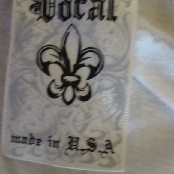 New The Buckle Daytrip Denim Jacket & Vocal Graphic Top L/XL - Picture 4 of 15